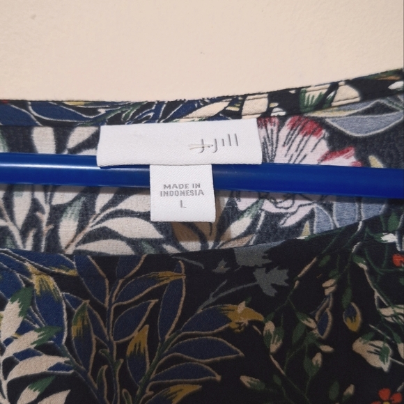 NWOT J. Jill women's large black floral boho tunic top bell sleeves rayon - Picture 2 of 7